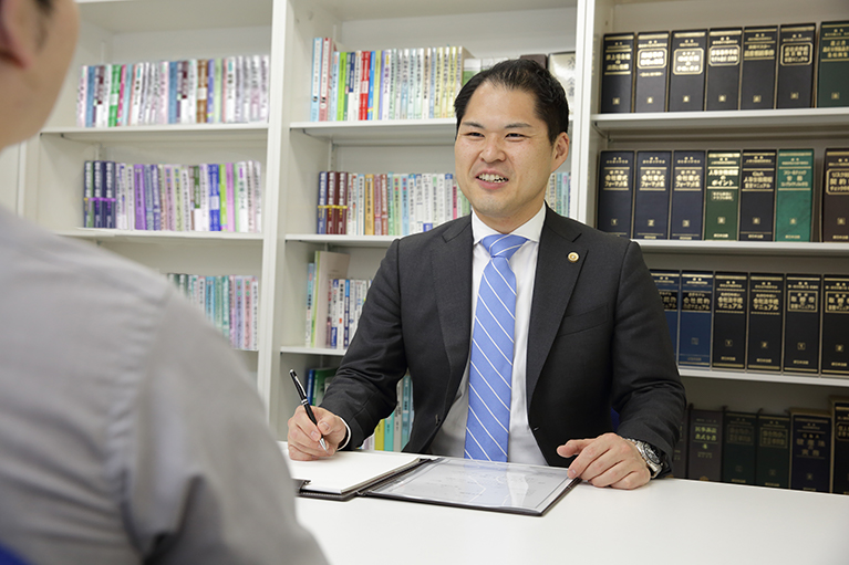 弁護士への相談を迷っている方へ 01