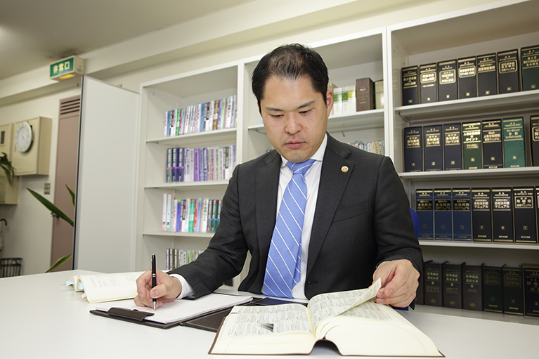 弁護士への相談を迷っている方へ 02